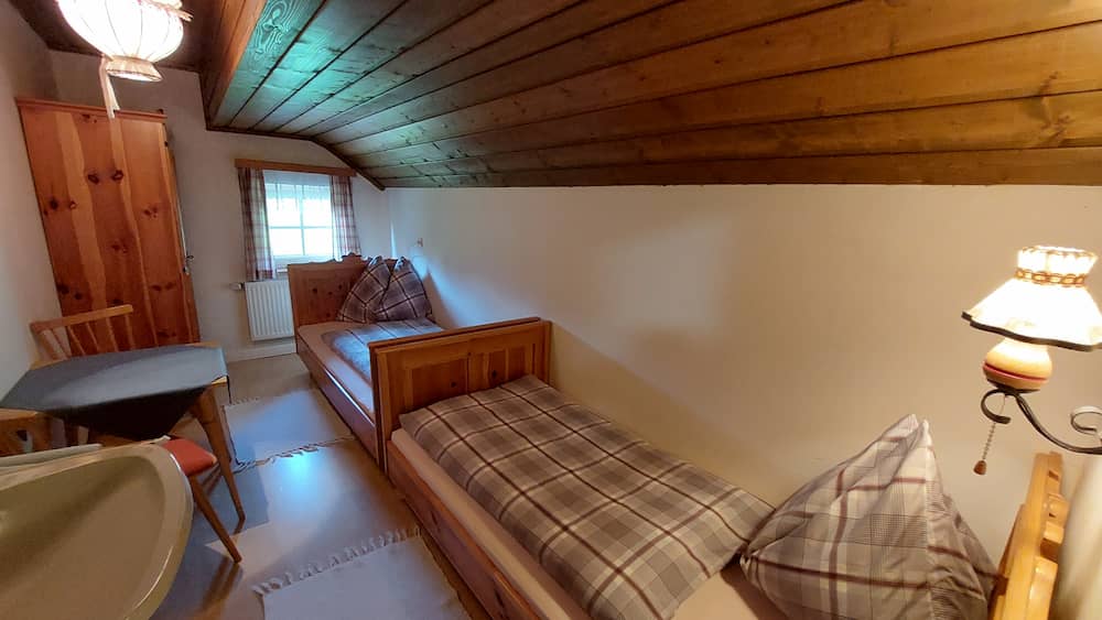 Zweibettzimmer